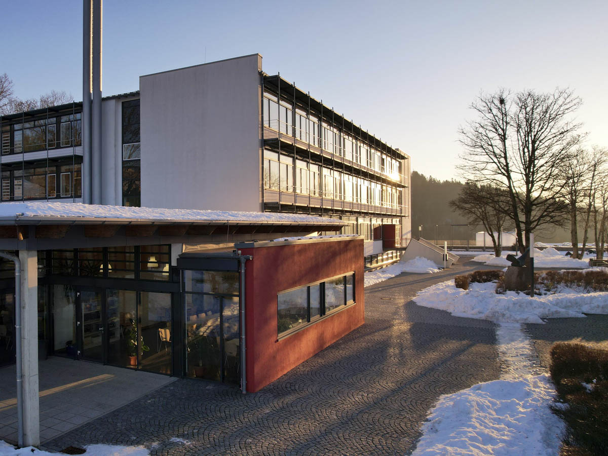 Foto einer Schule in Grafenau